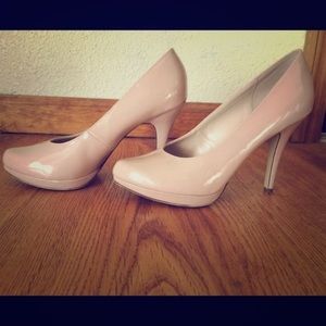 Classic Nude Heels - Size 9